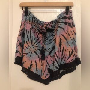 Tie-Dye Shorts with Tassel and fringe Detail XXL